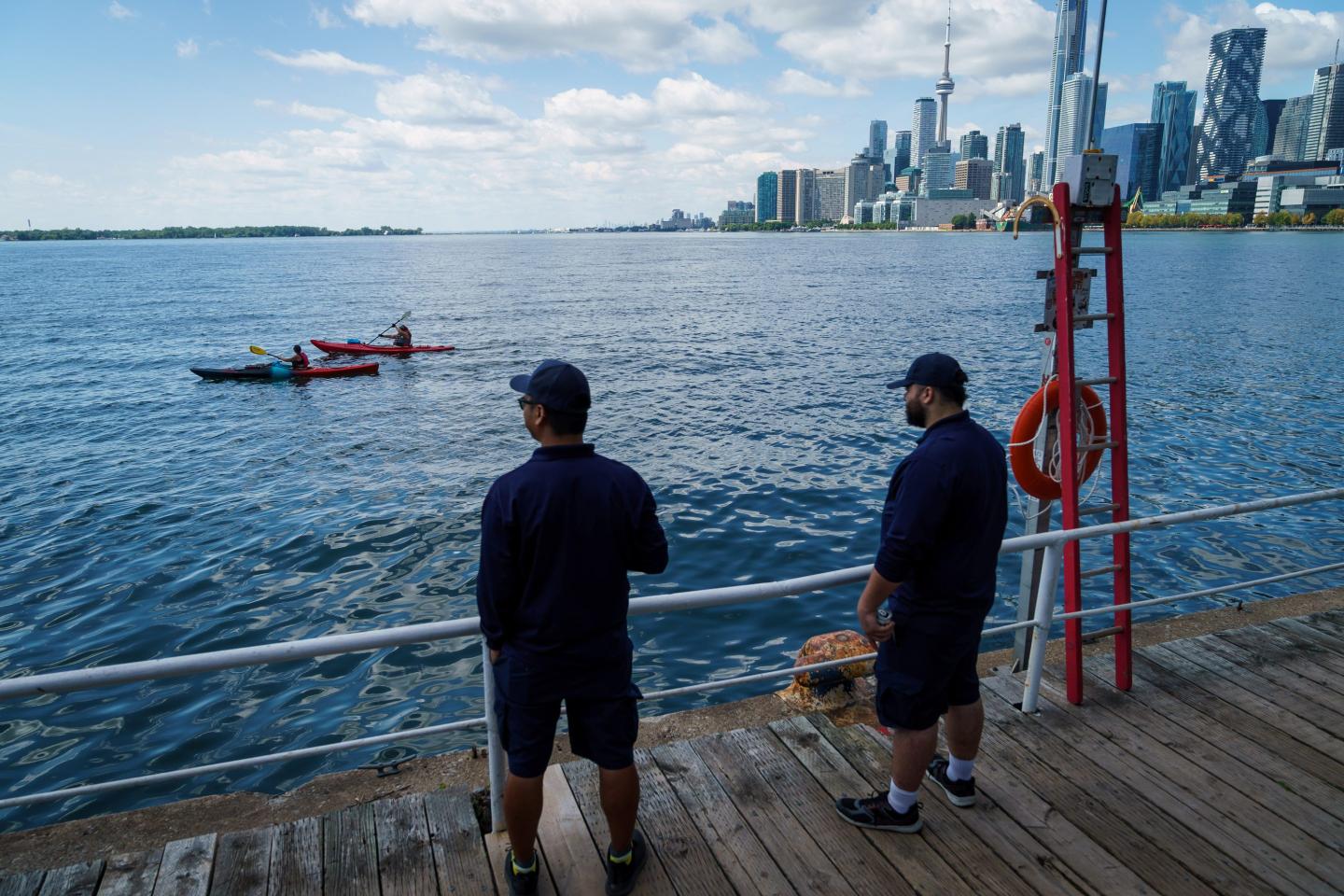 Trump signed an executive order renaming Lake Ontario “Lake America” in the U.S., drawing immediate pushback from Canadian leaders.
