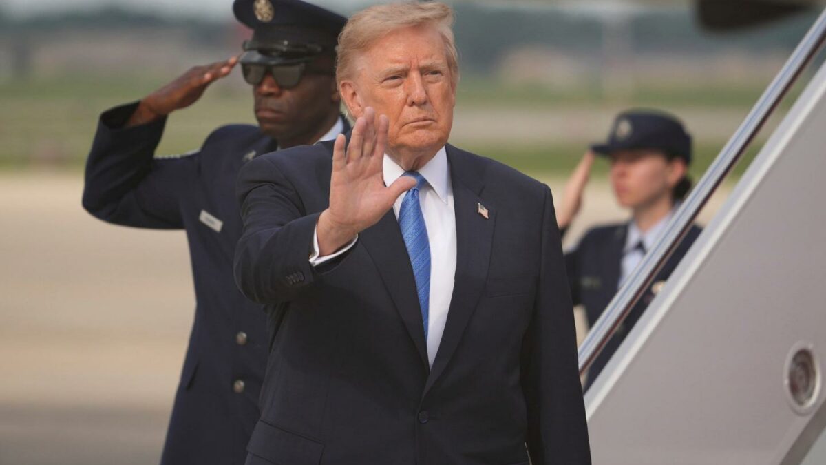 Amid high gas prices and shrinking crude stockpile, Trump says U.S. to take control of 65 billion barrels of Venezuelan oil reserves